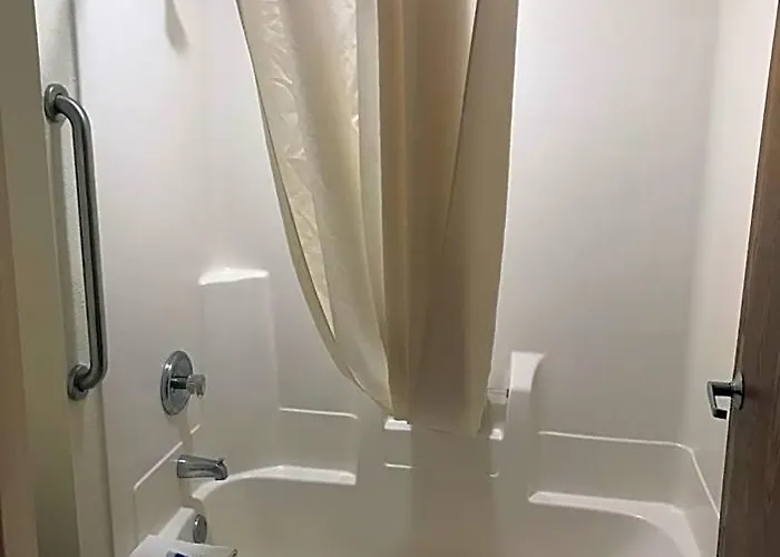 Markham Cheap Hotels