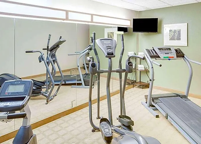 Saraland Cheap Hotels