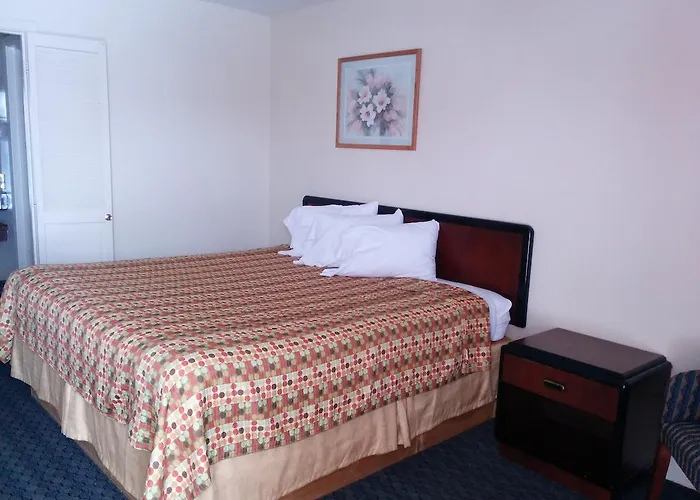 Perrysburg Cheap Hotels