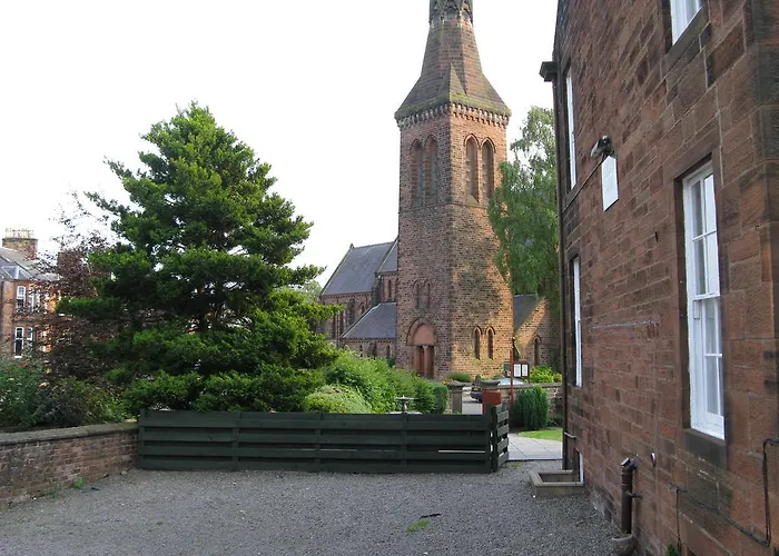 Dumfries Cheap Hotels