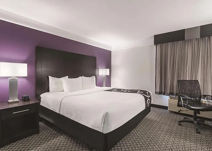 Miami Lakes Cheap Hotels