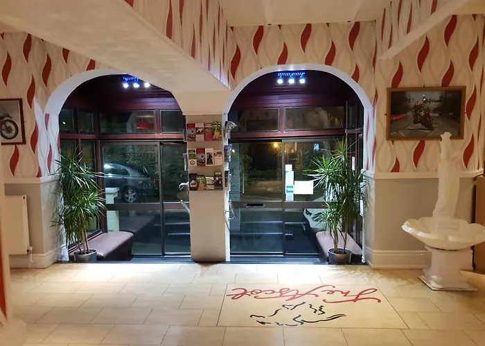 Douglas Cheap Hotels