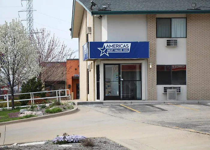 East Peoria Cheap Hotels
